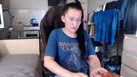 Snapshot of ankey_rayah chatting on 13, 7, 2026 Nameless online show from 13, 7, 2026