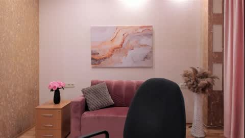 Anna Ditrih online show from 2, 4, 2026