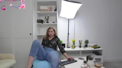 Anna online show from 19, 10, 2025