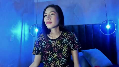 Snapshot of anna_lew chatting on 2, 1, 2025 anna online show from 2, 1, 2025