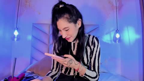 Snapshot of anna_lew chatting on 17, 1, 2025 anna online show from 17, 1, 2025