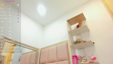 Snapshot of anna_mayers chatting on 15, 12, 2024 anna online show from 15, 12, 2024