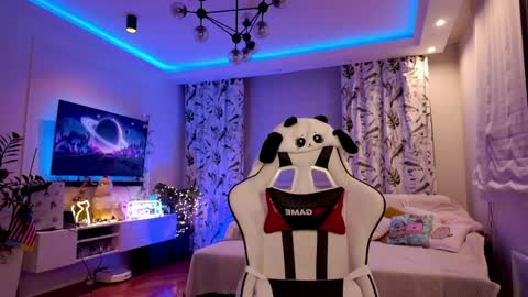 Snapshot of anna_prince chatting on 12, 4, 2026 Anna online show from 12, 4, 2026