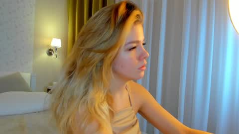 Anna online show from 31, 12, 2024