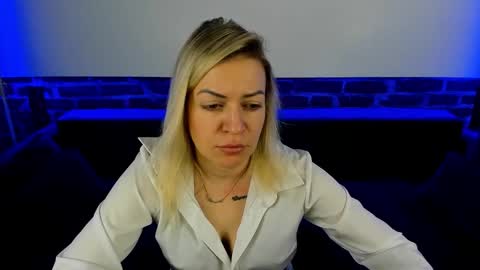 anna_snow9 online show from 23, 10, 2025