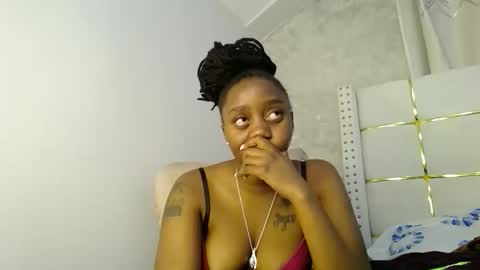 Snapshot of annabel038 chatting on 10, 10, 2025 Annabel online show from 10, 10, 2025