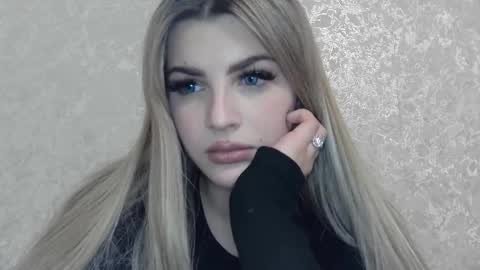 Snapshot of annabeth01 chatting on 11, 11, 2025 annabeth01 online show from 11, 11, 2025