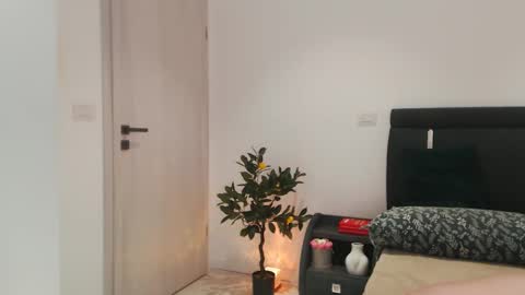 Snapshot of annaevv chatting on 9, 4, 2026 annaevv online show from 9, 4, 2026