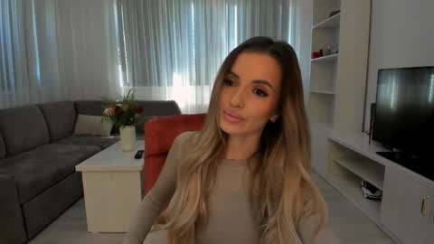 Snapshot of annaise_ chatting on 26, 4, 2026 annaise online show from 26, 4, 2026