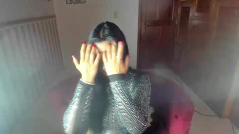   Anna  online show from 30, 10, 2025