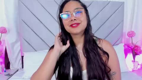 Snapshot of annaqueen_ chatting on 11, 1, 2025 Anna online show from 11, 1, 2025