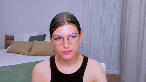 Snapshot of annathorne chatting on 23, 5, 2026 Im Anna online show from 23, 5, 2026