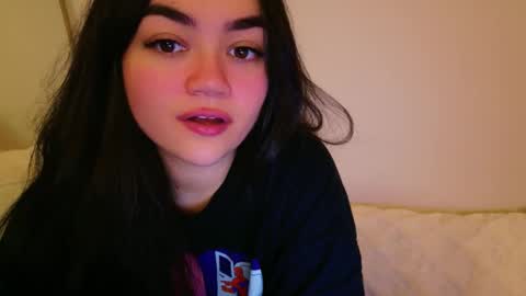 Snapshot of annatigarr chatting on 4, 11, 2025 meow online show from 4, 11, 2025