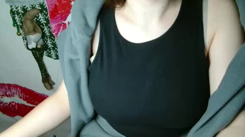 Bella online show from 2, 12, 2025