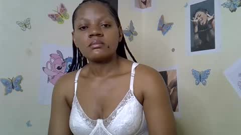 Snapshot of anne_brownie chatting on 4, 2, 2026 Anne brownie online show from 4, 2, 2026