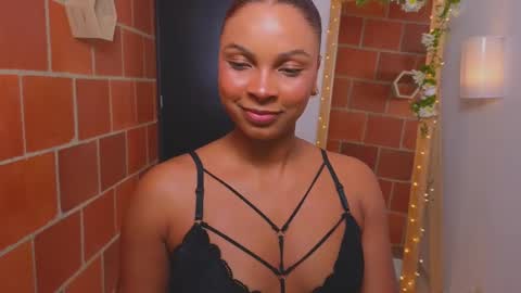 Snapshot of anne_rachel chatting on 15, 1, 2025 anne_rachel online show from 15, 1, 2025