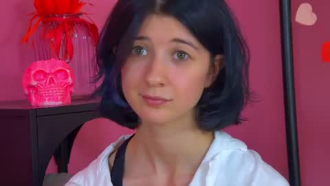 Snapshot of anneavelin chatting on 10, 7, 2026 Anne online show from 10, 7, 2026