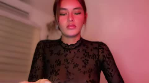 Snapshot of annedee_ chatting on 7, 4, 2026 Kim online show from 7, 4, 2026