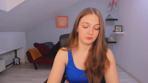 Snapshot of annewilsonn chatting on 24, 4, 2026 annewilsonn online show from 24, 4, 2026