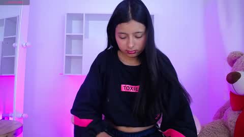 Snapshot of anni99_ chatting on 31, 1, 2025 Anni online show from 31, 1, 2025