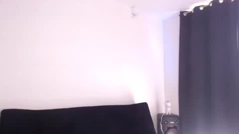 Snapshot of anni_wine___ chatting on 20, 9, 2025 ANNI online show from 20, 9, 2025