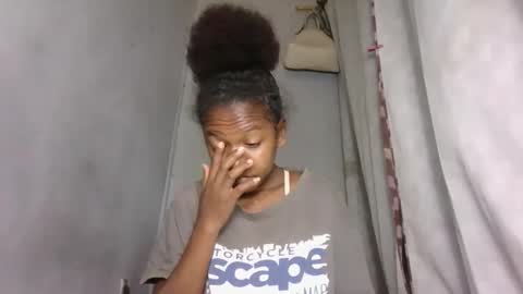 Snapshot of annick98 chatting on 22, 2, 2026 annick98 online show from 22, 2, 2026