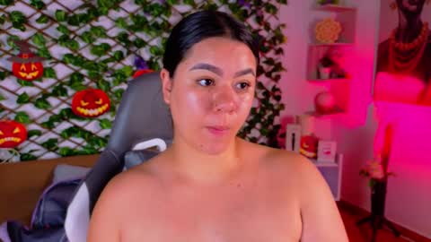 annie_barozzi online show from 13, 10, 2025