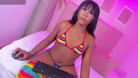 annie_dolce_ online show from 13, 4, 2026