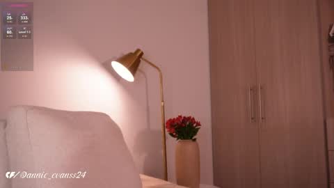 Annie Evans online show from 12, 4, 2026