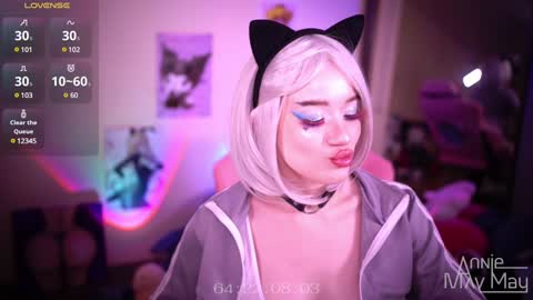 Snapshot of annie_may_may chatting on 6, 1, 2025 Annie May   online show from 6, 1, 2025