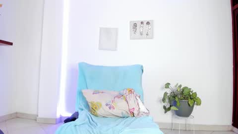 Annie online show from 13, 12, 2025