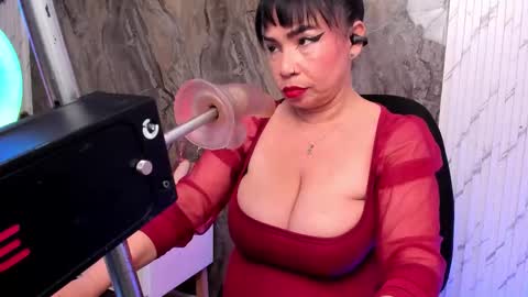 annie_wigg_ online show from 16, 2, 2026