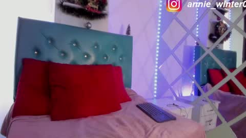 Snapshot of annie_winter1 chatting on 2, 1, 2025 Annie online show from 2, 1, 2025