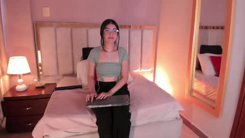 Snapshot of anniebluee_ chatting on 29, 5, 2026 Annie Bluee online show from 29, 5, 2026