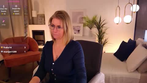 Snapshot of annielight chatting on 7, 2, 2026 Annie online show from 7, 2, 2026