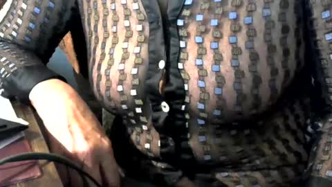 anniematriss online show from 5, 10, 2025