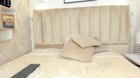 Snapshot of anniie_queen chatting on 17, 1, 2026 Annie Queen online show from 17, 1, 2026