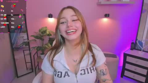 Snapshot of anniita_ chatting on 8, 7, 2026 VIVIANNA online show from 8, 7, 2026