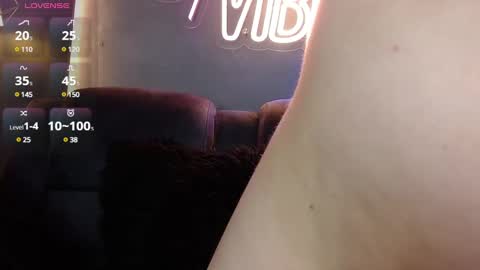 anny_loves online show from 10, 1, 2025