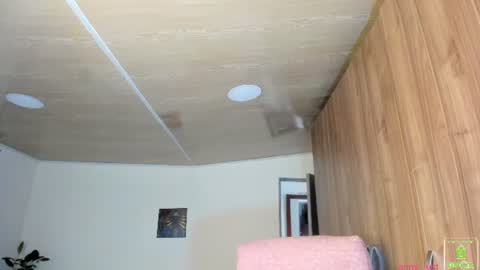 Snapshot of anny_lust chatting on 28, 7, 2026 Issabela online show from 28, 7, 2026
