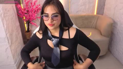 Live 1500am 2100pm COLOMBIAN HOUR online show from 20, 11, 2025