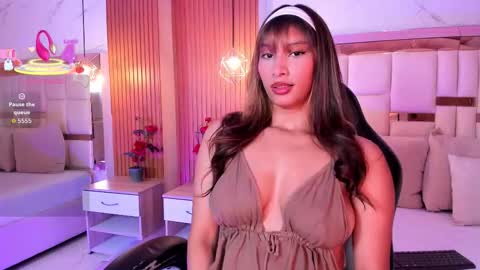 Snapshot of anny_taylorr_ chatting on 4, 2, 2026 Anny online show from 4, 2, 2026
