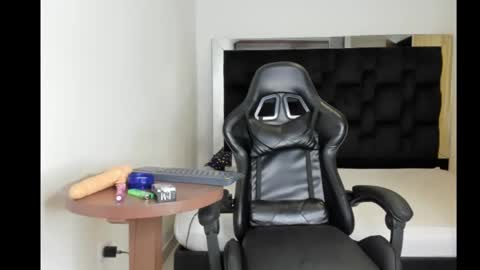 annyfernandez online show from 21, 12, 2024