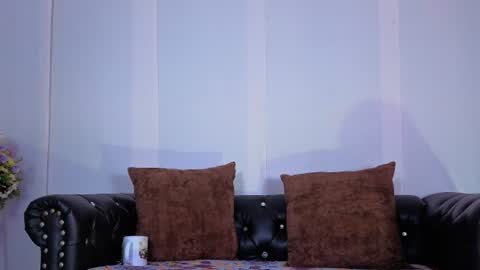 Snapshot of annylittle_ chatting on 23, 6, 2026 LittleSunny My schedule 1400 - 2200 GMT -5 online show from 23, 6, 2026