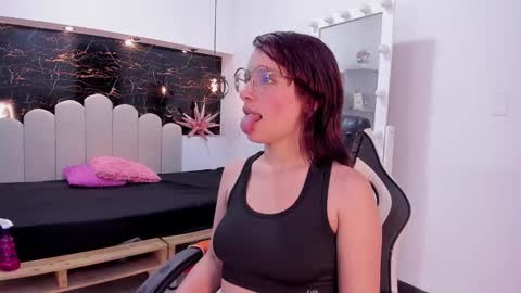 Anny online show from 24, 11, 2025