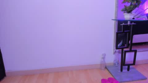 AnnyT online show from 12, 12, 2024