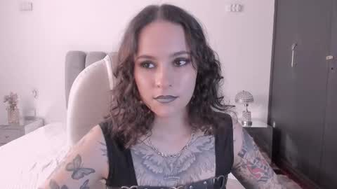 AnnyT online show from 23, 2, 2026