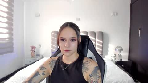 AnnyT online show from 10, 3, 2026