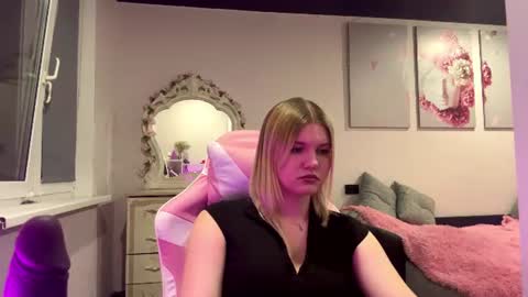 Snapshot of annyvibess chatting on 30, 6, 2026 annyvibess online show from 30, 6, 2026