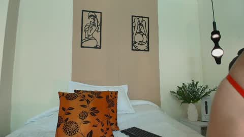 AnnyXhot online show from 11, 4, 2026